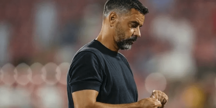 Hubungan Emosional dengan Pemain dan Penggemar