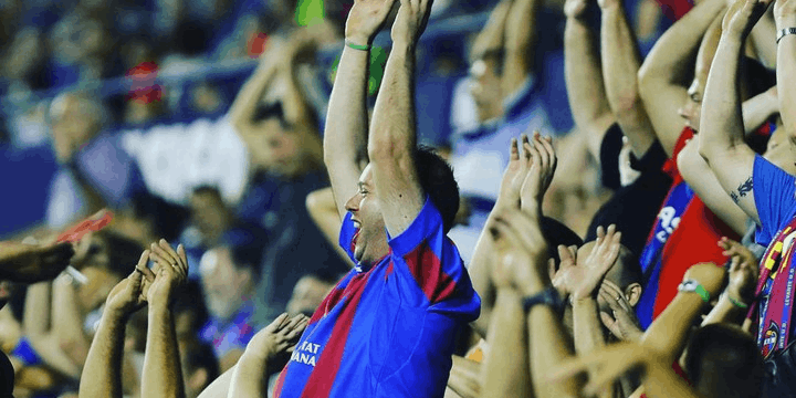 Peran Suporter di Estadi Ciutat de València