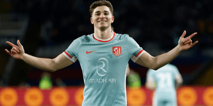 Transformasi Julian Alvarez dari Pemain Supersub Menjadi Jantung Permainan